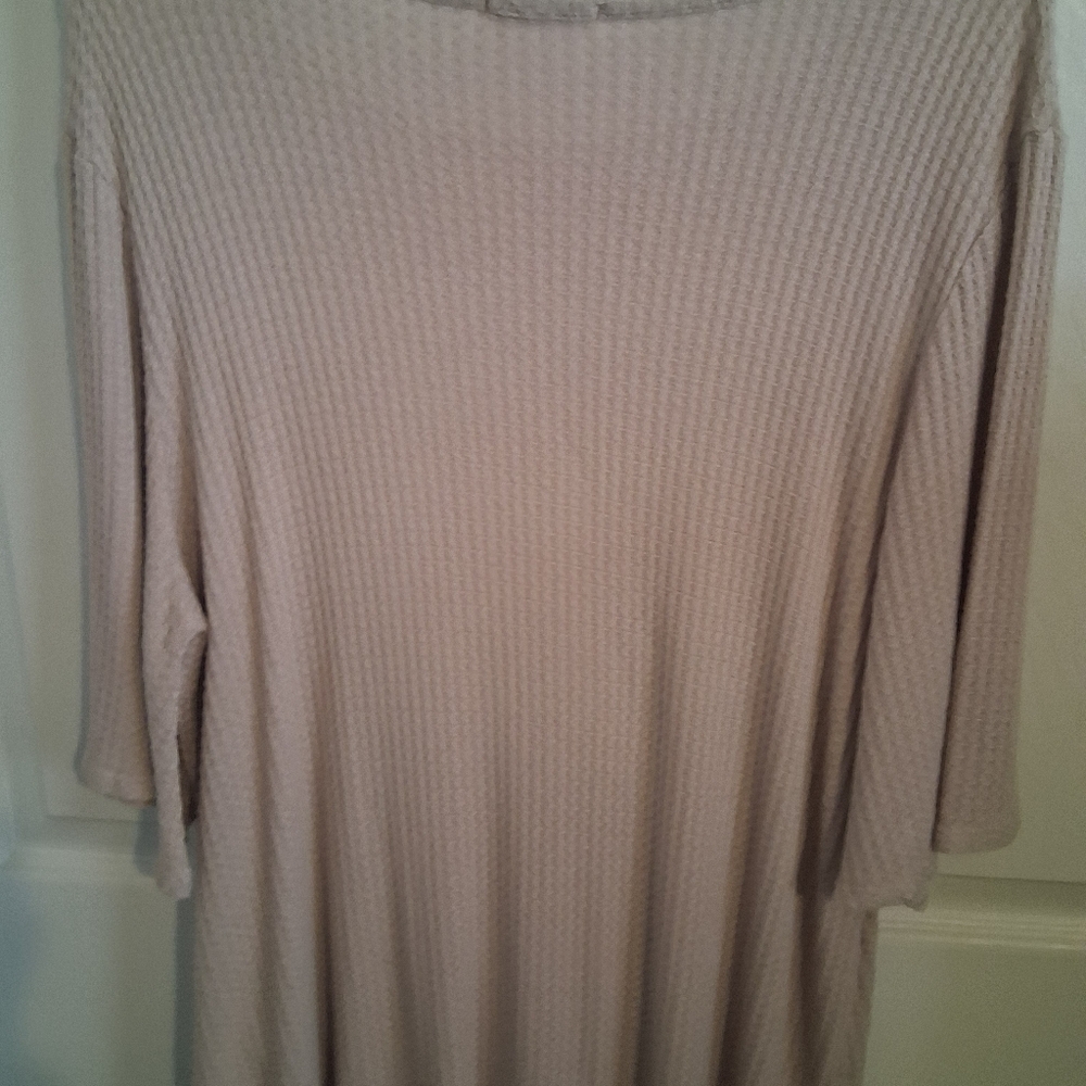 Ladies Top - Picture 5 of 5